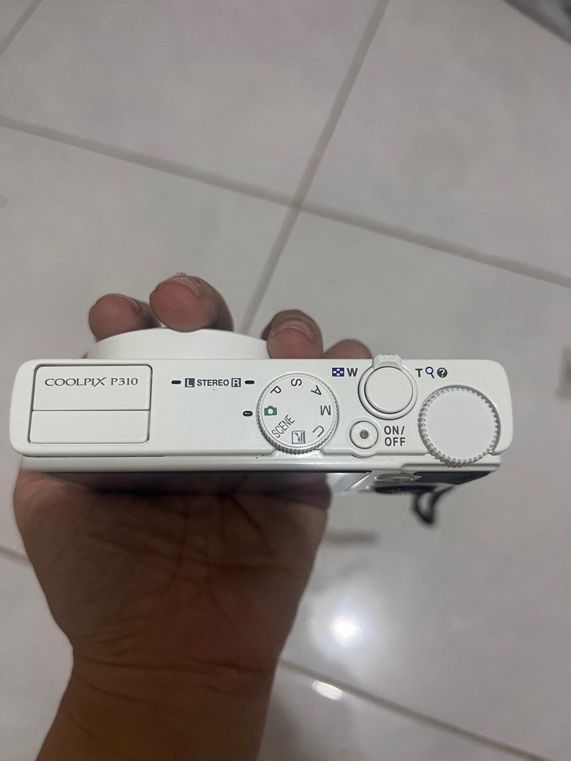 Preloved Nikon Coolpix P310 White, Fotografi di Carousell