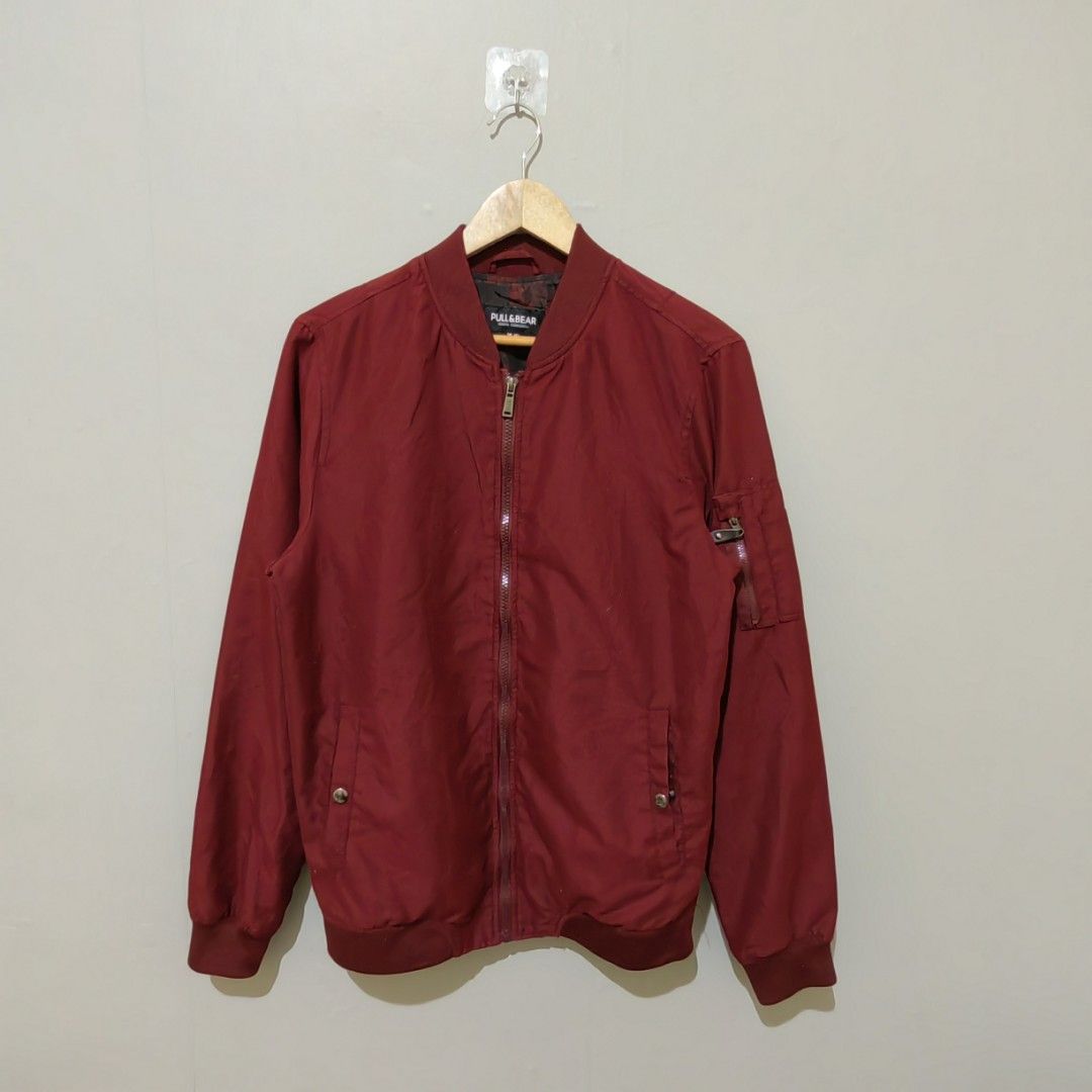 Pull&Bear Bomber Jacket, Fesyen Pria, Pakaian Bawahan di Carousell