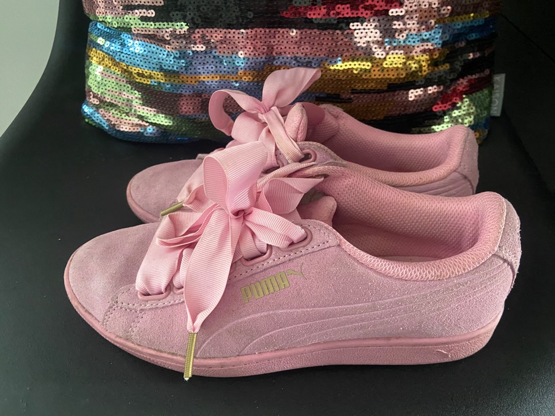Pink suede pumas women's clearance