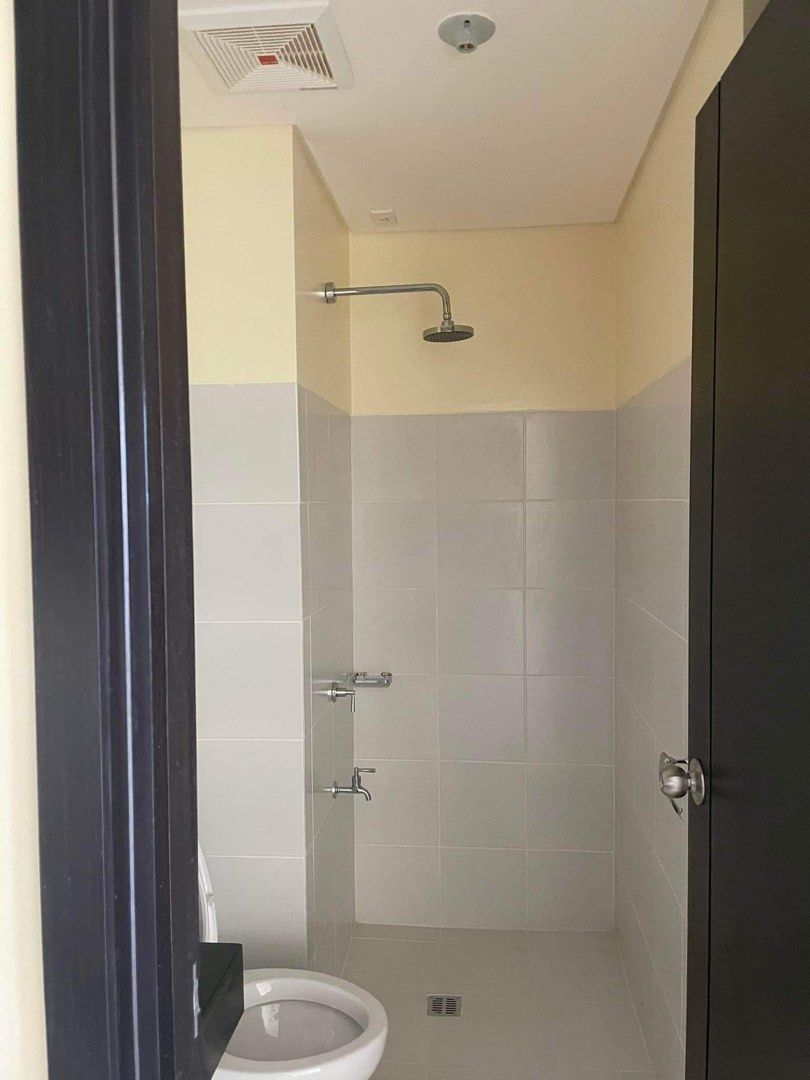 ROCHESTER GARDEN RFO 12BR PASIG RENT TO OWN TAGUIG MANILA AYALA