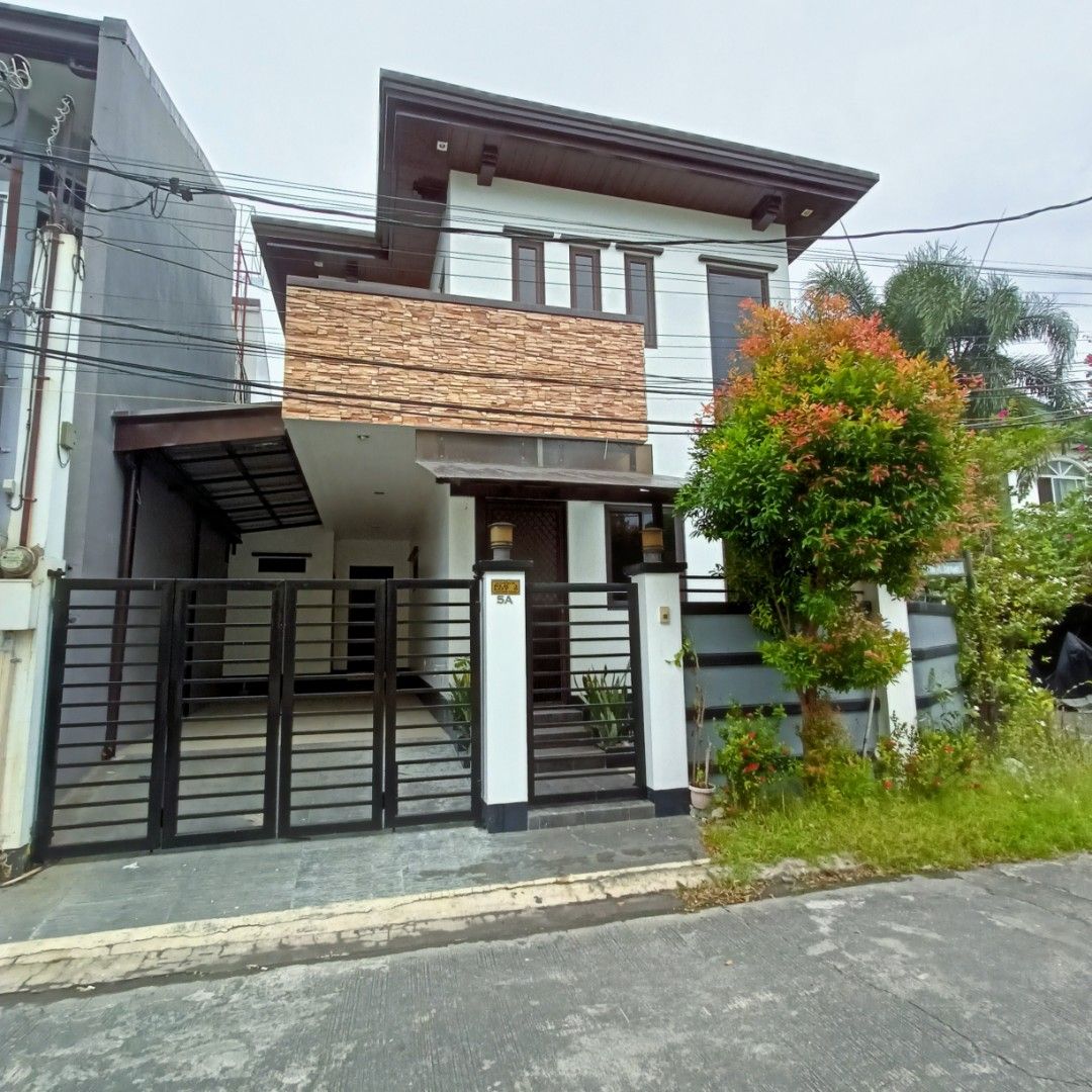 Rush house for sale, Property, For Sale, House & Lot on Carousell
