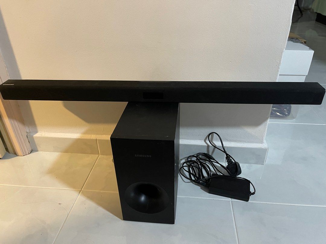 Samsung Soundbar HWF355, Audio, Soundbars, Speakers & Amplifiers on