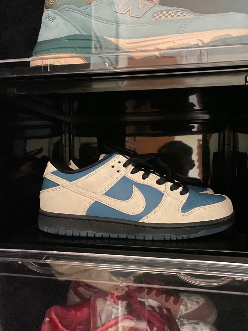 sb dunk thunderstorm