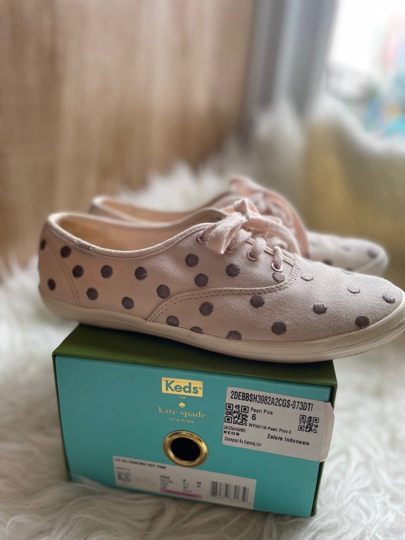 Sepatu keds x kate spade size 6 Fesyen Wanita Sepatu di Carousell