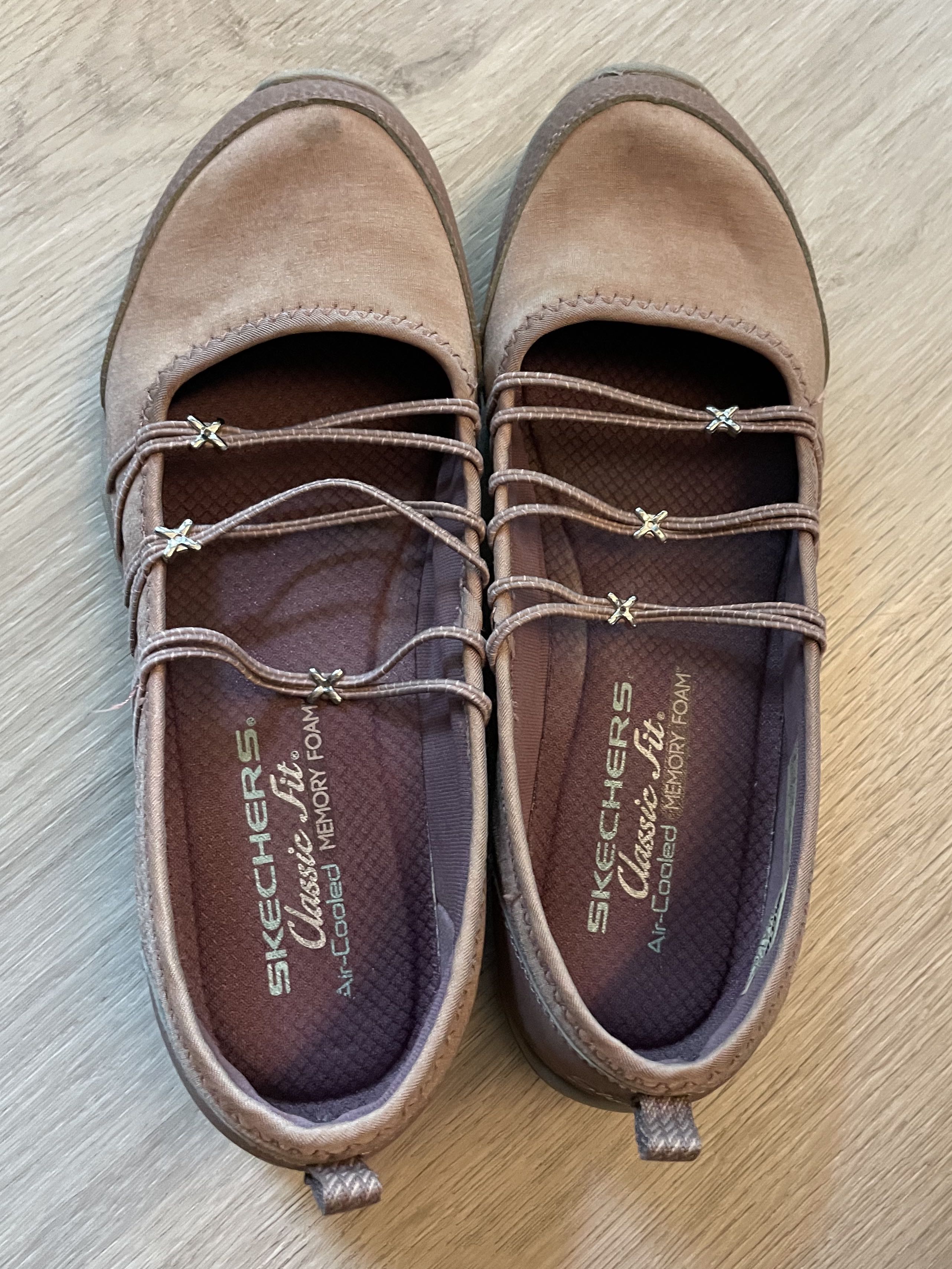 comfortable sketchers