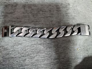 (Category: ) located in . Submitted by boyy179 (Listing ID 1209838566, Image 1). Description: .