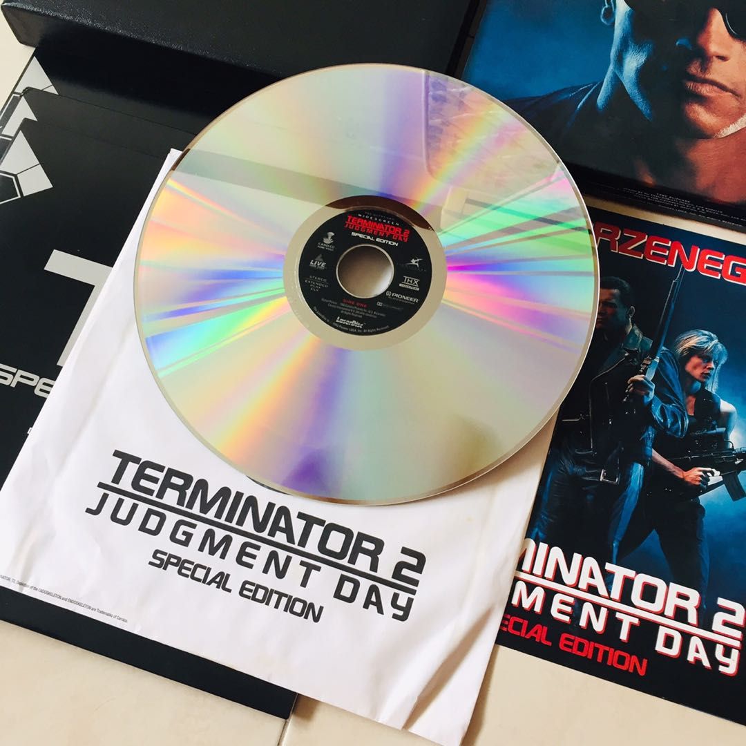 Terminator 2 (Laserdisc T2 Special Edition), Hobbies & Toys, Music