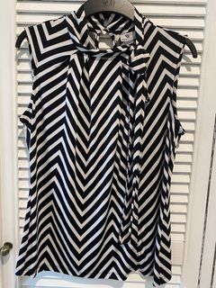 (Category: ) located in . Submitted by Momakesale (Listing ID 1209675071, Image 1). Description: .