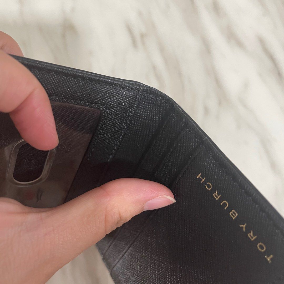 Tory Burch Emerson Foldable Card Case, Women's Fashion, Bags & Wallets