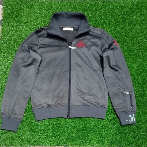 Tracktop DIESEL size M P 65cm L 53cm Fesyen Pria Pakaian Atasan di Carousell