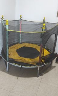 Trampoline