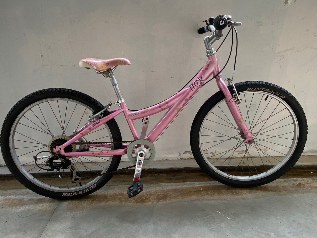Trek MT200 Girls Sports Equipment Bicycles Parts Bicycles on