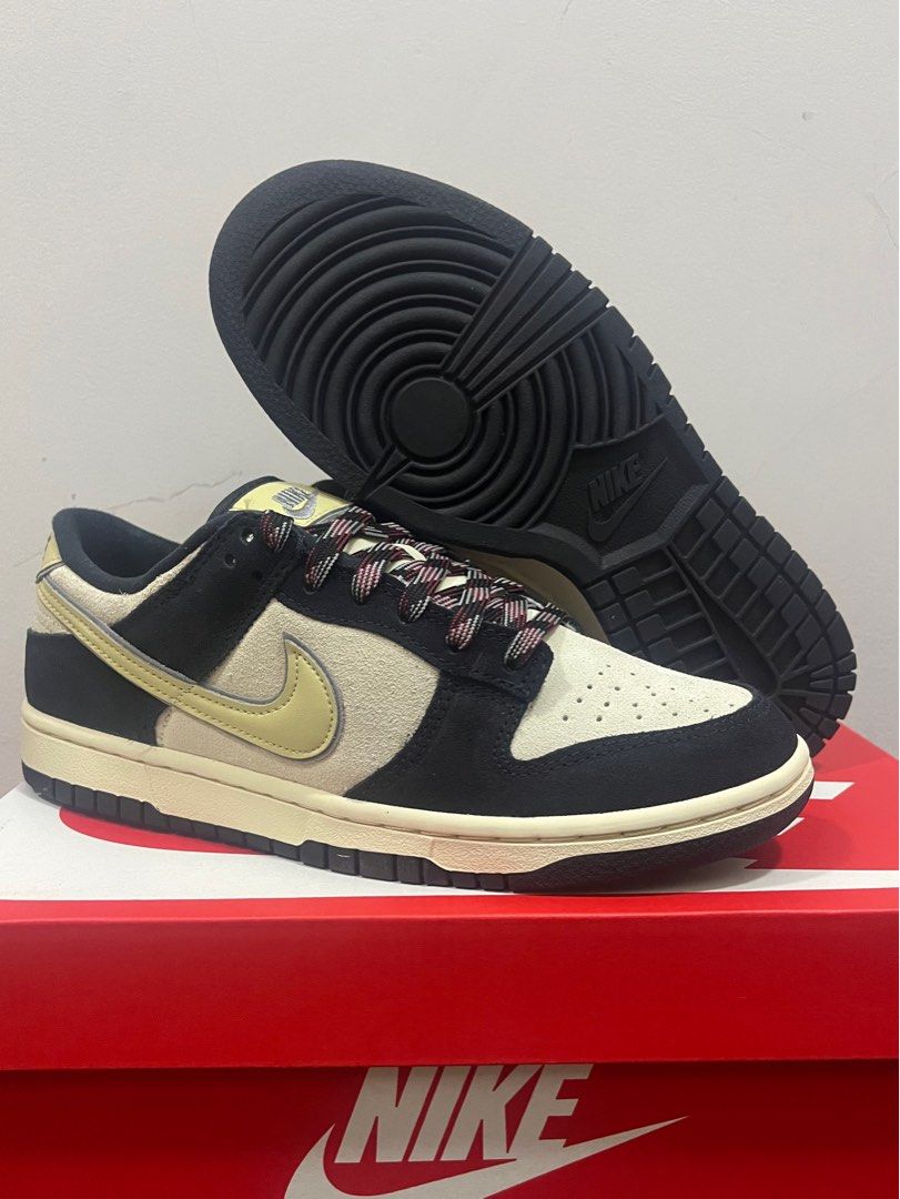 US 9W] Nike Dunk Low Black Suede / Cream Black, Women's Fashion