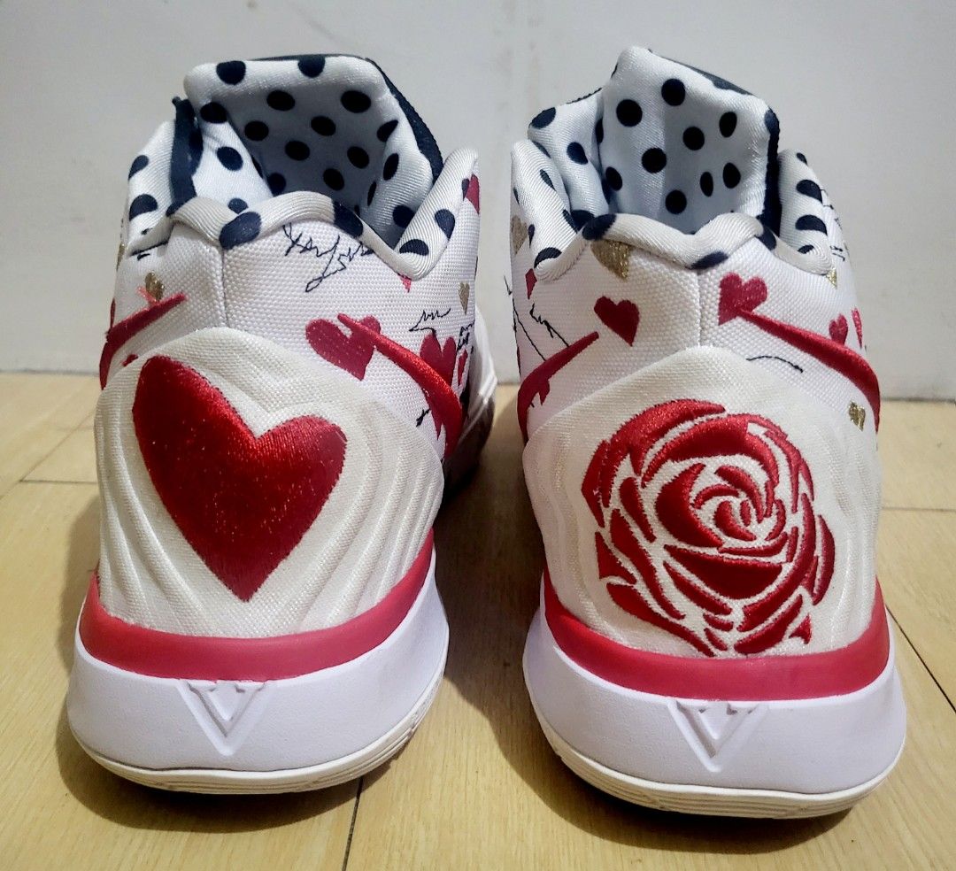 Kyrie i sales love you mom