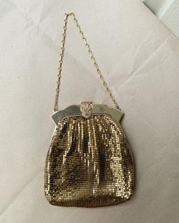 VINTAGE 50's  WHITING DAVIS GOLD MESH RHINESTONE CLASP EVENING PURSE Made in USA m