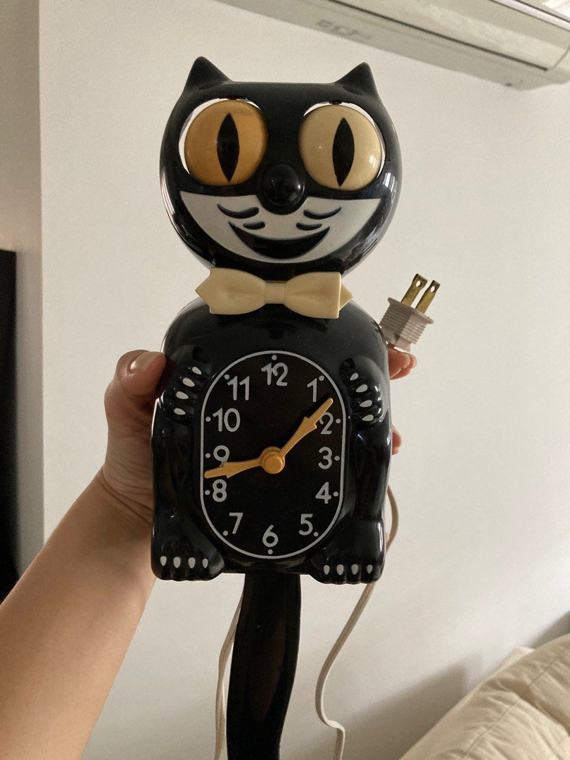 Vintage KitKat Cat Clock Black, Hobbies & Toys, Memorabilia