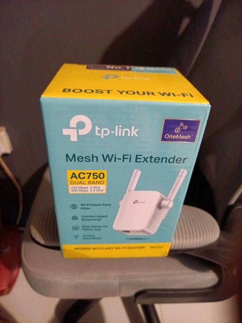 Wifi extender (Category: Networking) located in Singapore. Submitted by yodalaxxx (Listing ID 1209831757, Image 1). Description: selling as my wife and I accidently bought the same one..