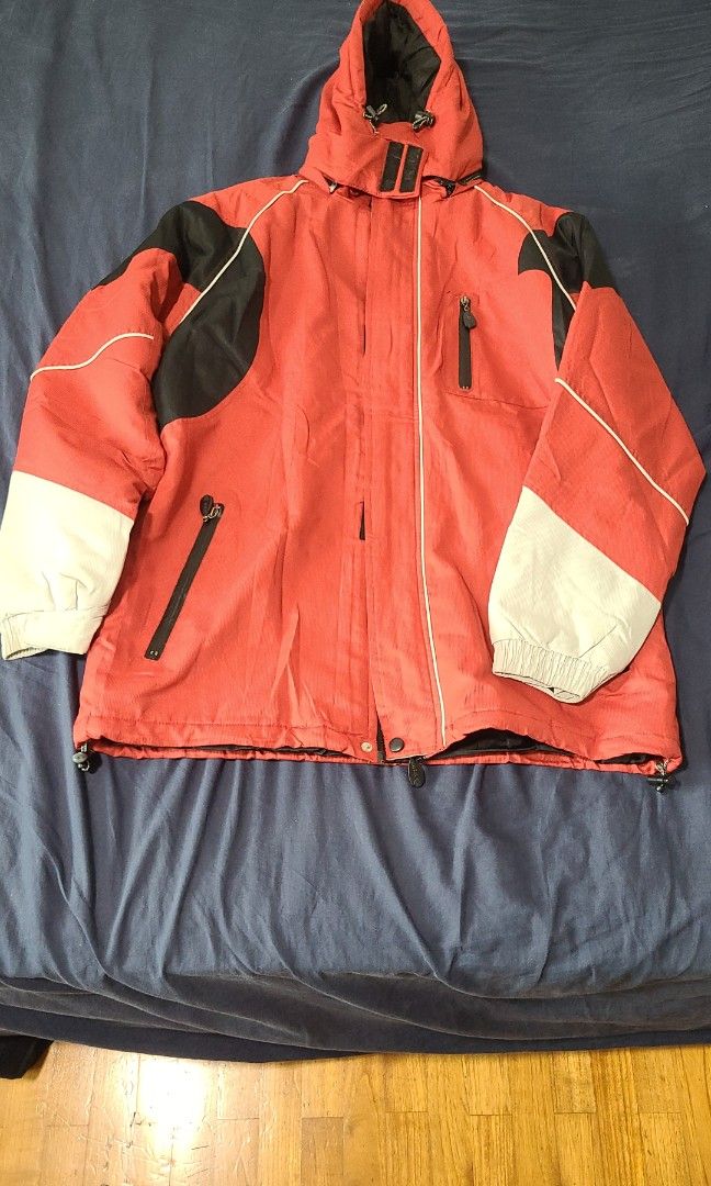 Winter jacket (Category: Coats, Jackets and Outerwear) located in Singapore. Submitted by ecbftay (Listing ID 1209741683, Image 2). Description: Winter Time branded jacket - red/black/white colour with velco zip function in front n at the wrist - detachable hood.