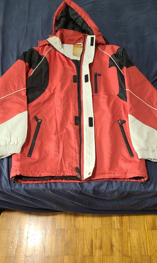 Winter jacket (Category: Coats, Jackets and Outerwear) located in Singapore. Submitted by ecbftay (Listing ID 1209741683, Image 1). Description: Winter Time branded jacket - red/black/white colour with velco zip function in front n at the wrist - detachable hood.
