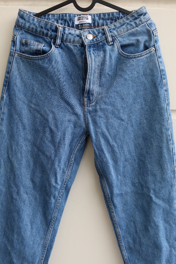 Zara Mom Jeans, Women's Fashion, Bottoms, Jeans on Carousell