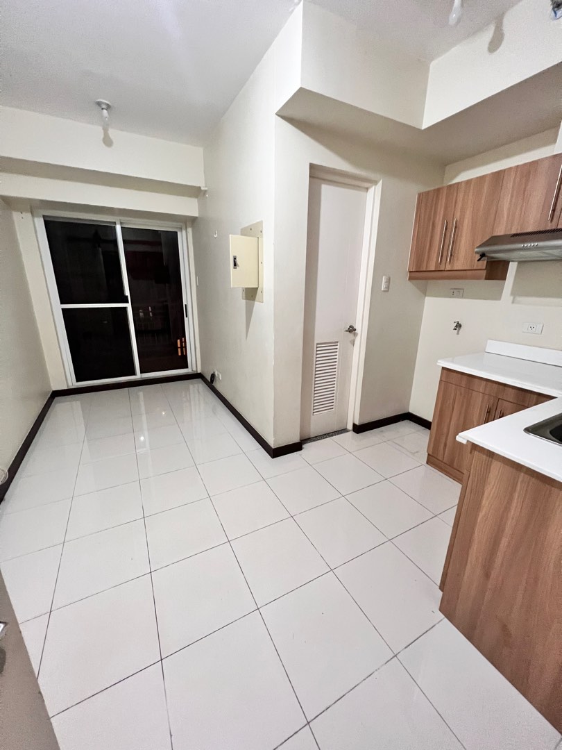 Zinnia Towers Condo for Rent 36sqm Condo in Quezon City QC North Edsa