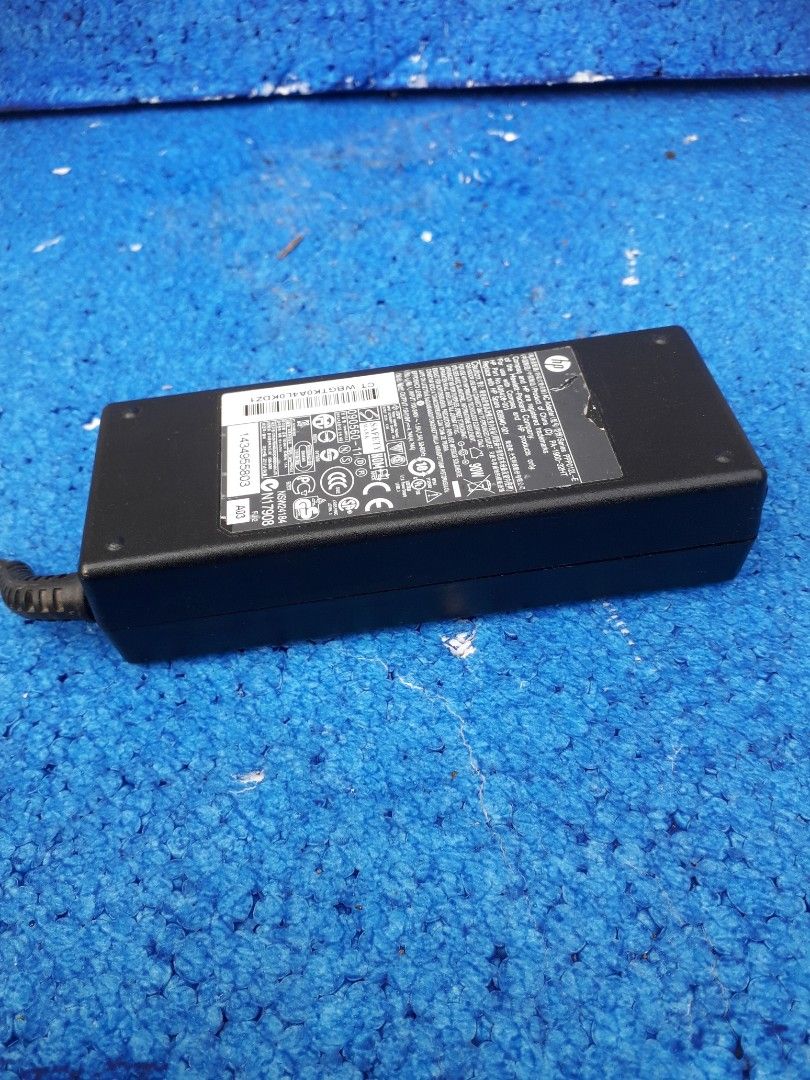 Ac adapter laptop hp PPP012L-E, Elektronik, Bagian Komputer & Aksesoris ...
