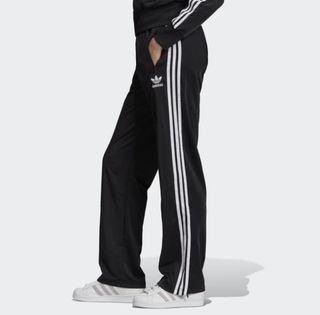 adidas 愛迪達 黑色運動長褲 女 裝 ED7508