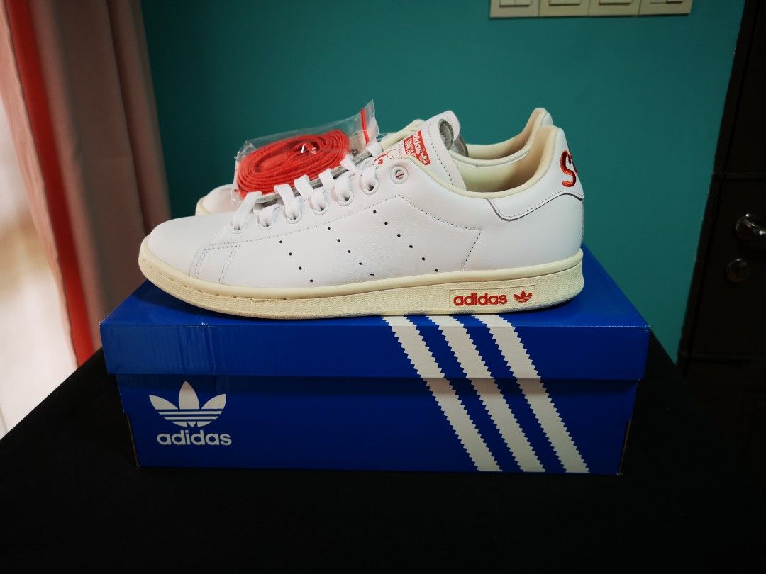 Adidas stan outlet smith script