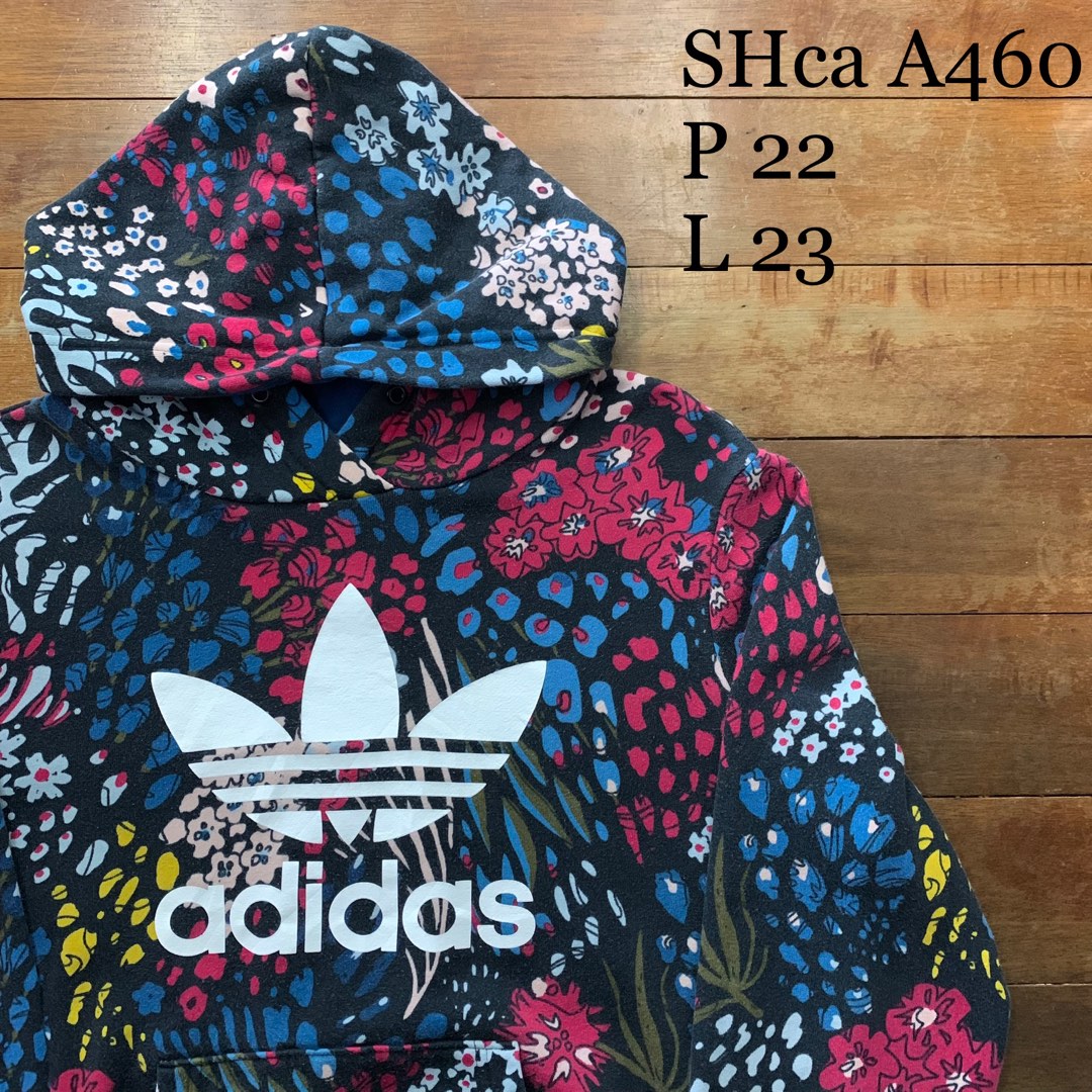 Adidas flower 2025 logo hoodie