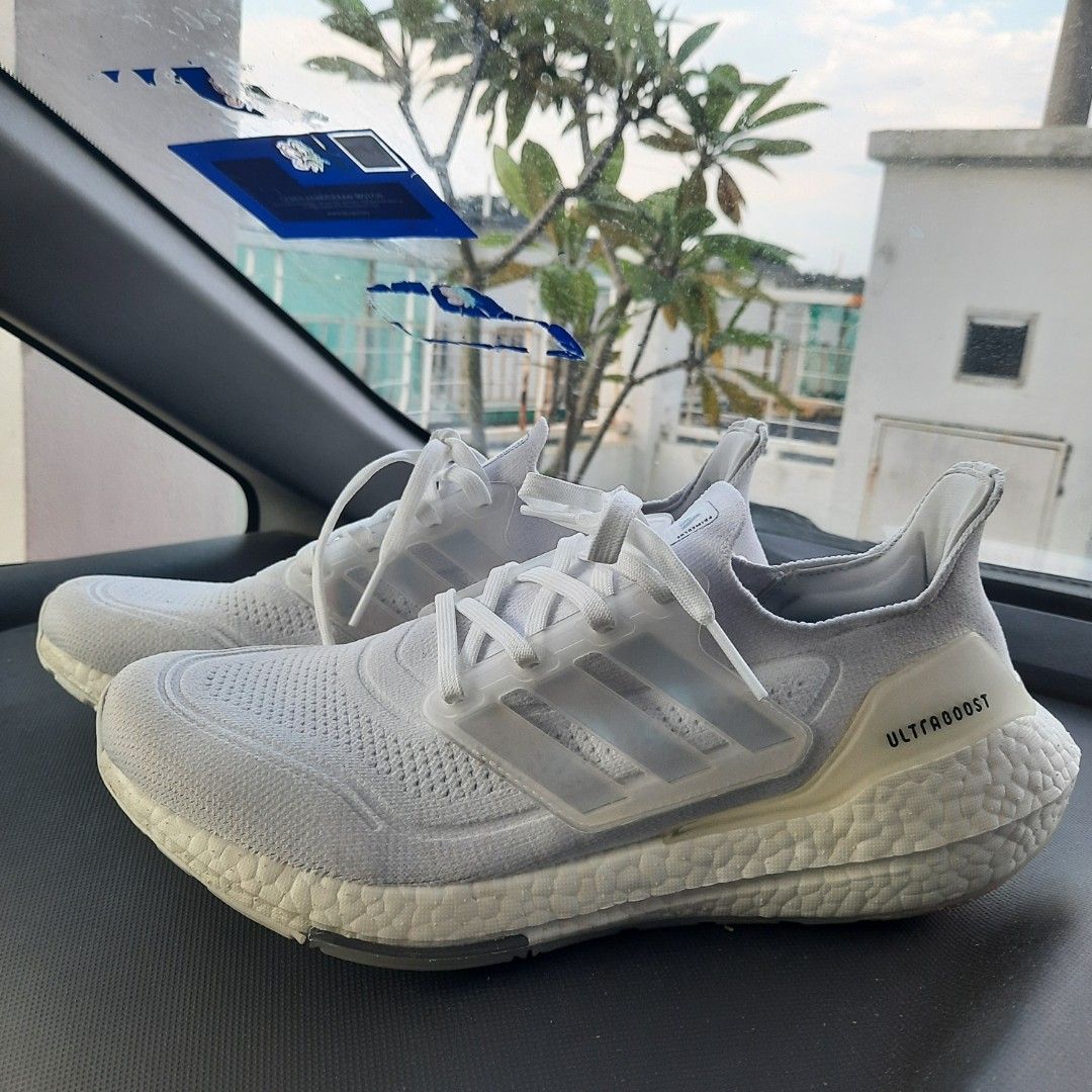 Ultraboost 9 store