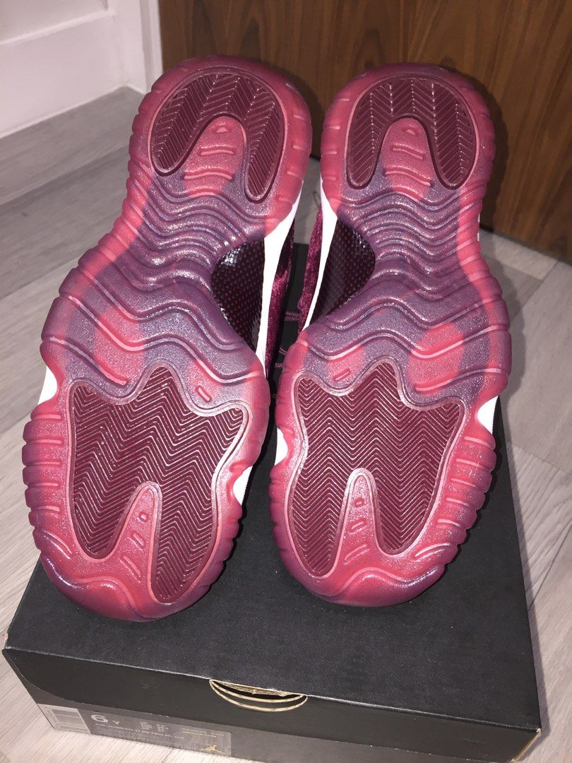 Air jordan 11 velvet shop night maroon