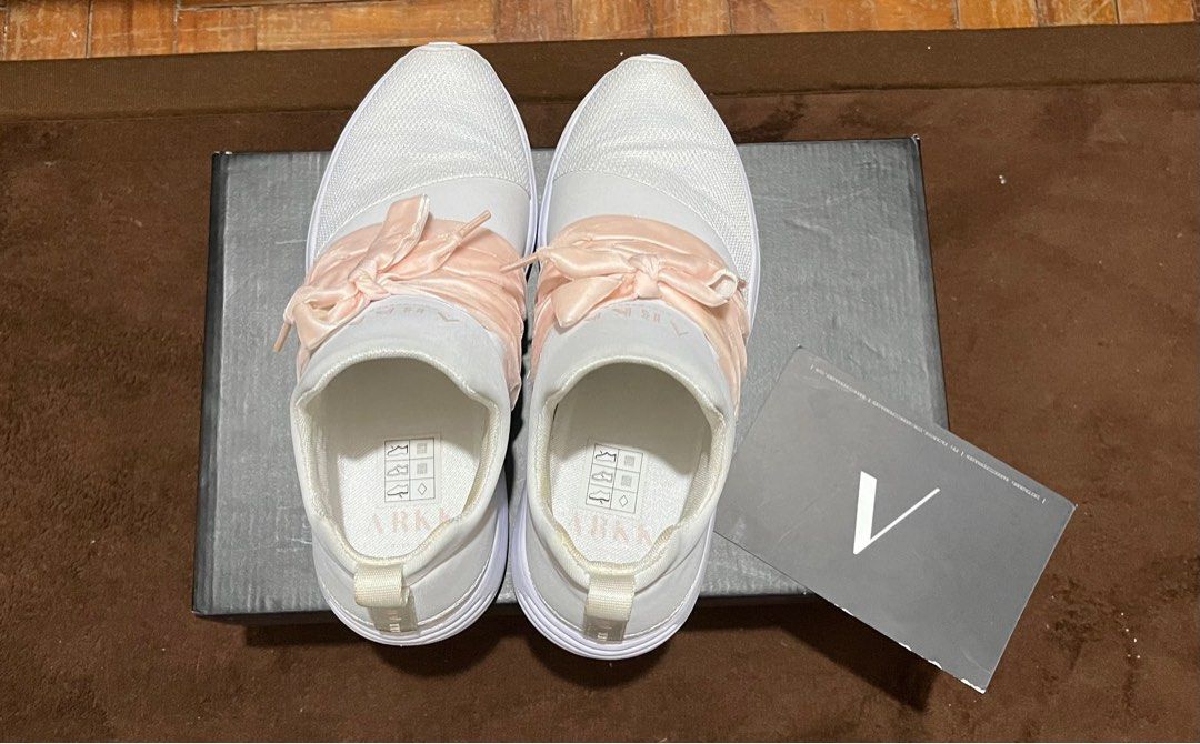 ARKK Copenhagen Raven Mesh (Category: Sneakers) located in Manila. Submitted by personals (Listing ID 1209903662, Image 3). Description: ARKK Copenhagen in Raven Mesh white Soft Rose. This is Authentic!!! Bought this from Zeus online store for Php 5495. Size: womens U.S 6, 23CM Didnt use this that much. Sole is intact with NO drag marks. Still comes with box. It just needs cleaning. .