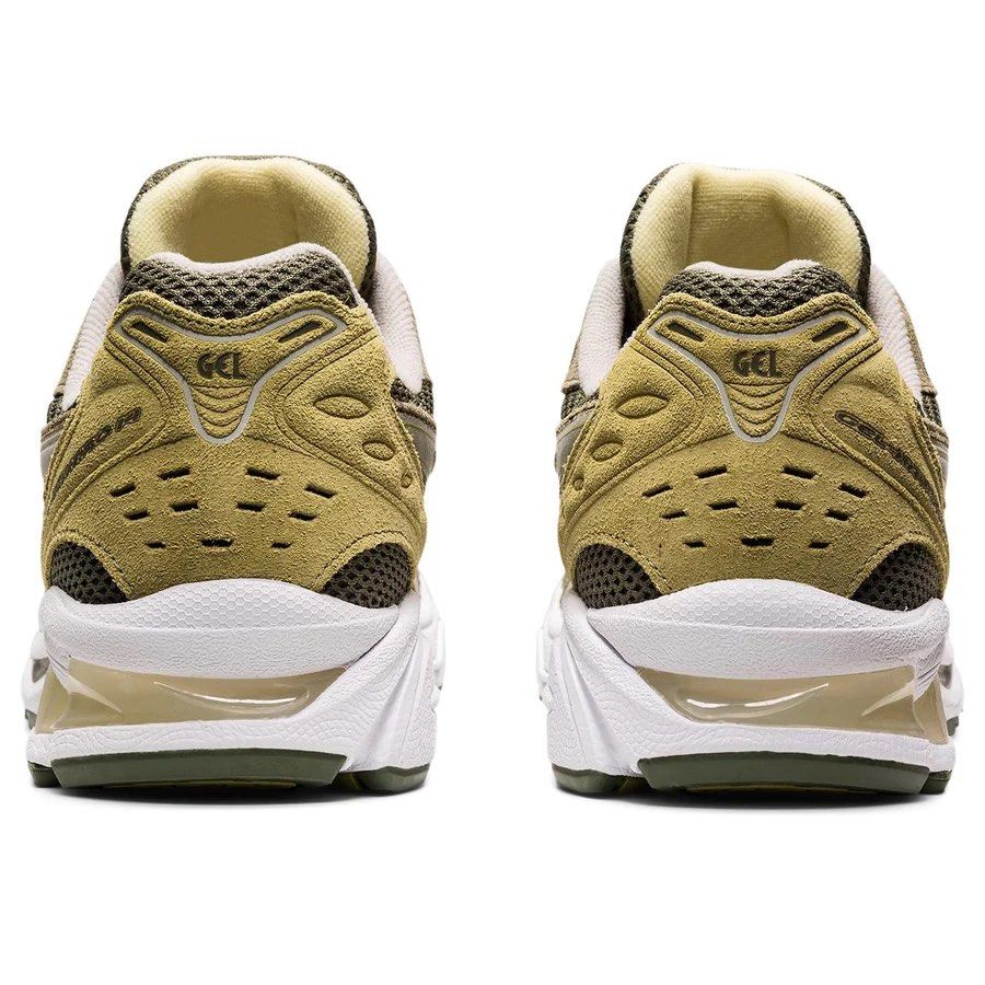 asics kayano vs hoka