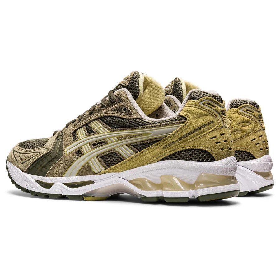 asics kayano vs hoka