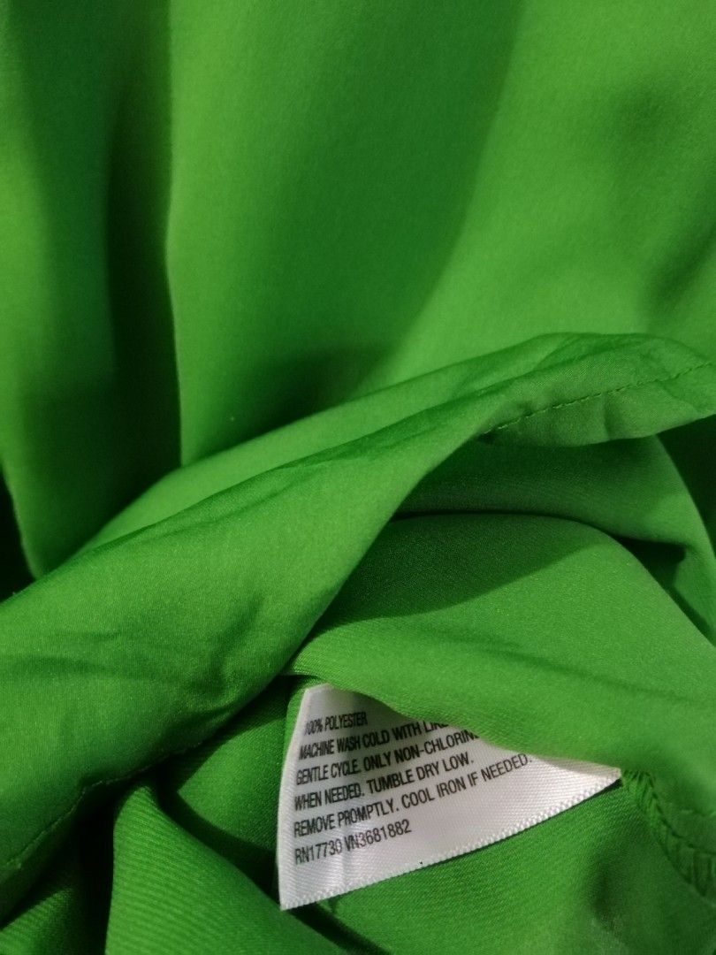 Authentic 3.1 Phillip Lim (Category: Luxury Apparel) located in Malolos. Submitted by sofideclutters (Listing ID 1209888612, Image 3). Description: 3.1 Authentic Philip Lim longsleeves green top, 20K+ price range Like new condition Cotton Super selling low Fita s-semilarge Searchable sya.
