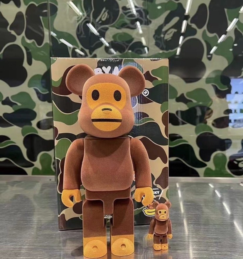 Baby Milo Bearbrick 絨毛version 2023 (100+400%), 興趣及遊戲, 玩具