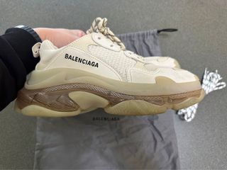 （分類：）位於 。 由 CC.CC 提交（商品編號 1209893963，圖片 1）。簡介： 。