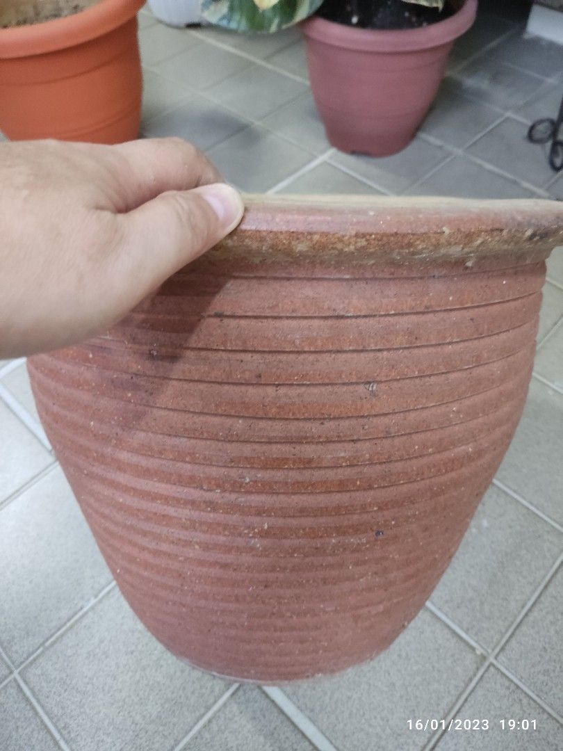 Big 15 inch Flower Pot, Furniture & Home Living, Gardening, Pots