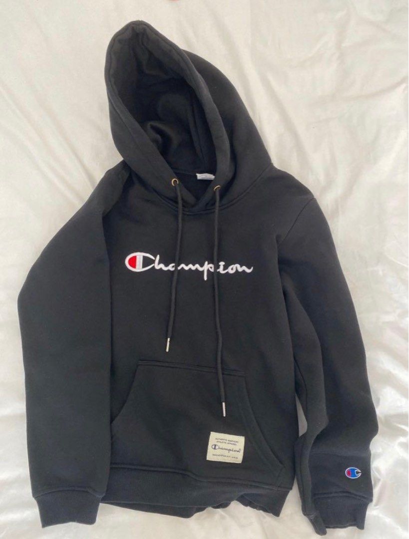Champion black deals hoodie fake