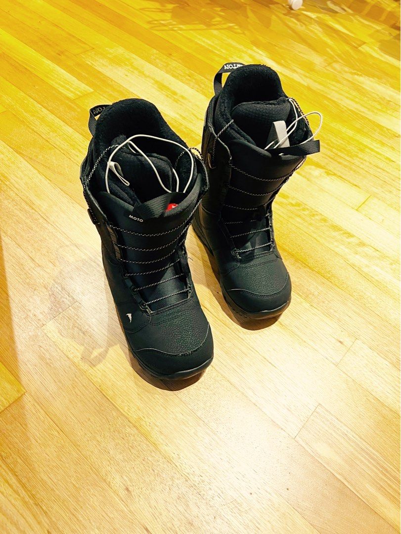 Burton Moto AF Snowboard Boots near perfect condition