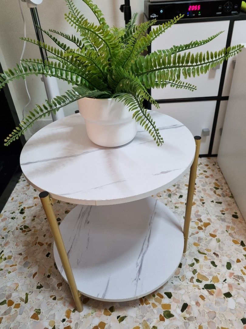 Table Moving Up Round Center Table -Moving out!, Furniture & Home Living, Furniture ...