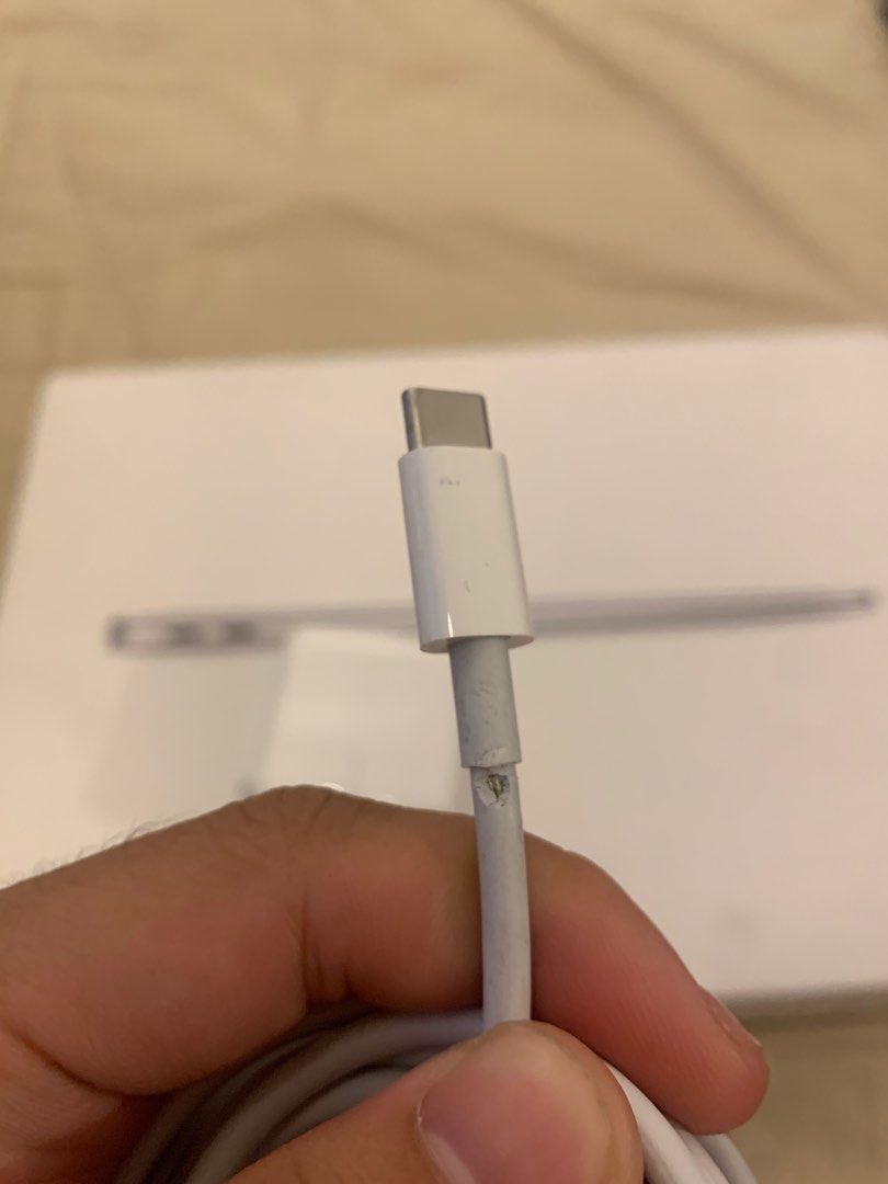Charger MacBook Air (M1, 2020), Computers & Tech, Parts & Accessories