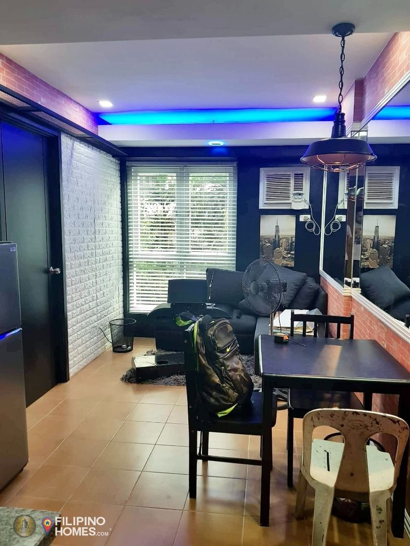 Chic Minimalist 1 Bedroom Unit For Sale at The Rochester Condominium in