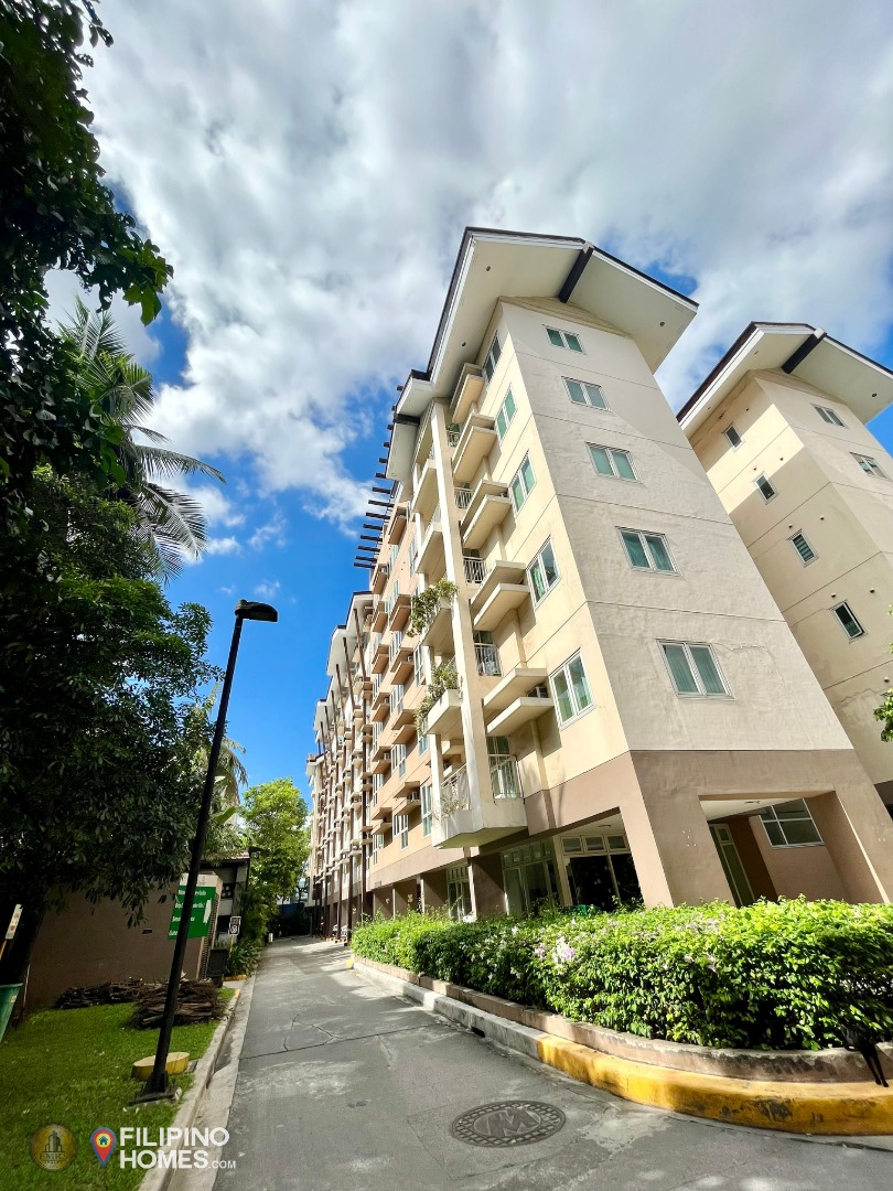 Chic Minimalist 1 Bedroom Unit For Sale at The Rochester Condominium in