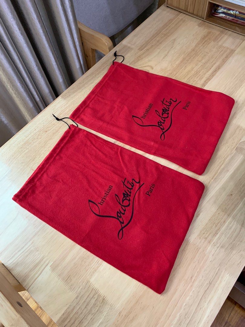 Louboutin shoe dust best sale bag