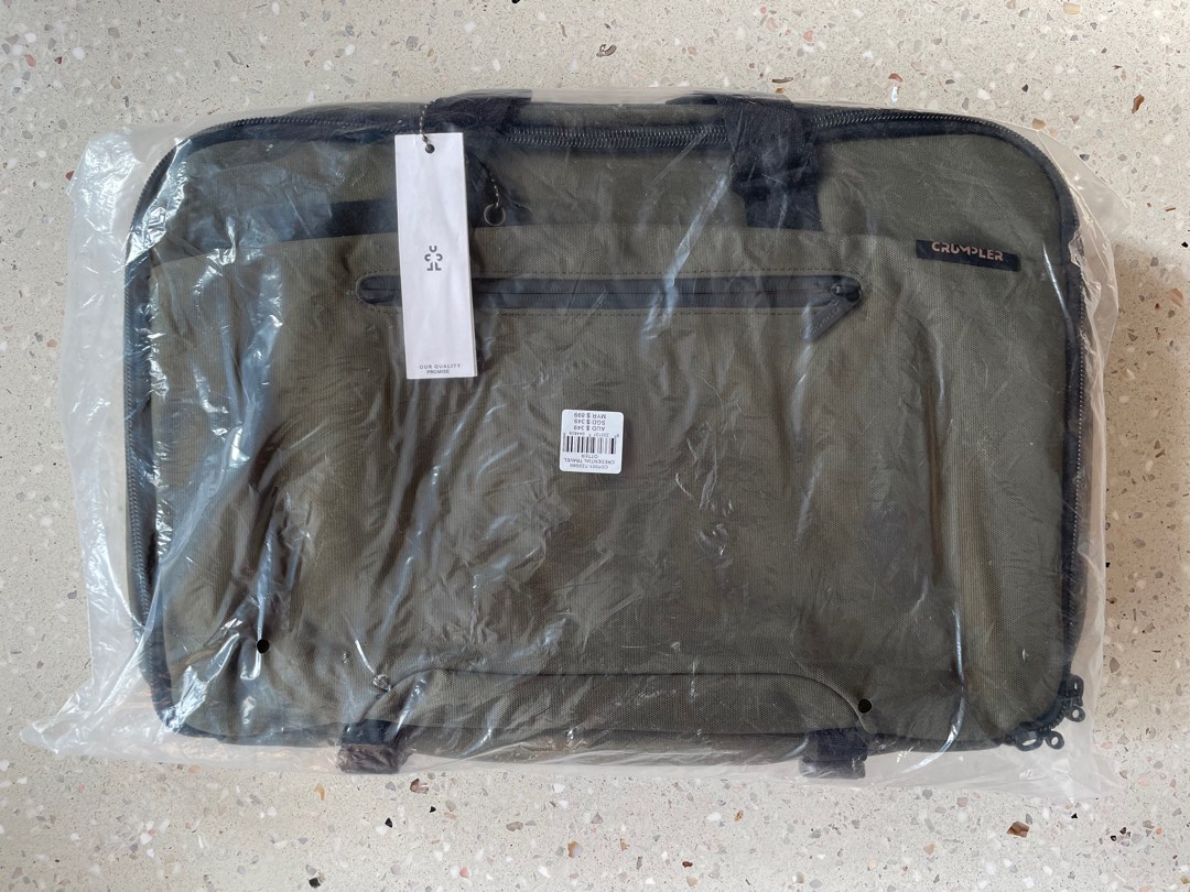 Crumpler top credential travel