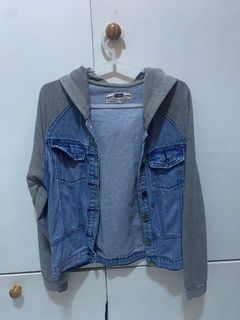 (Category: ) located in . Submitted by belleshoppe_ (Listing ID 1209965839, Image 1). Description: .