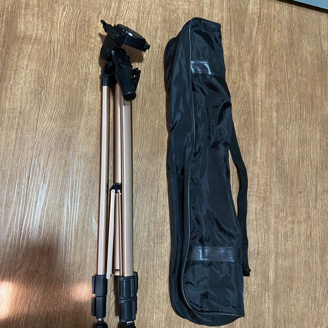 DIGIPOD SL1800 with bag, Photography, Photography Accessories, Tripods