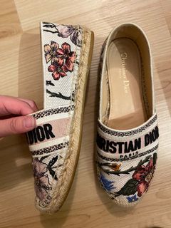 (Category: ) located in . Submitted by walking_in_sunshine (Listing ID 1210027390, Image 1). Description: .