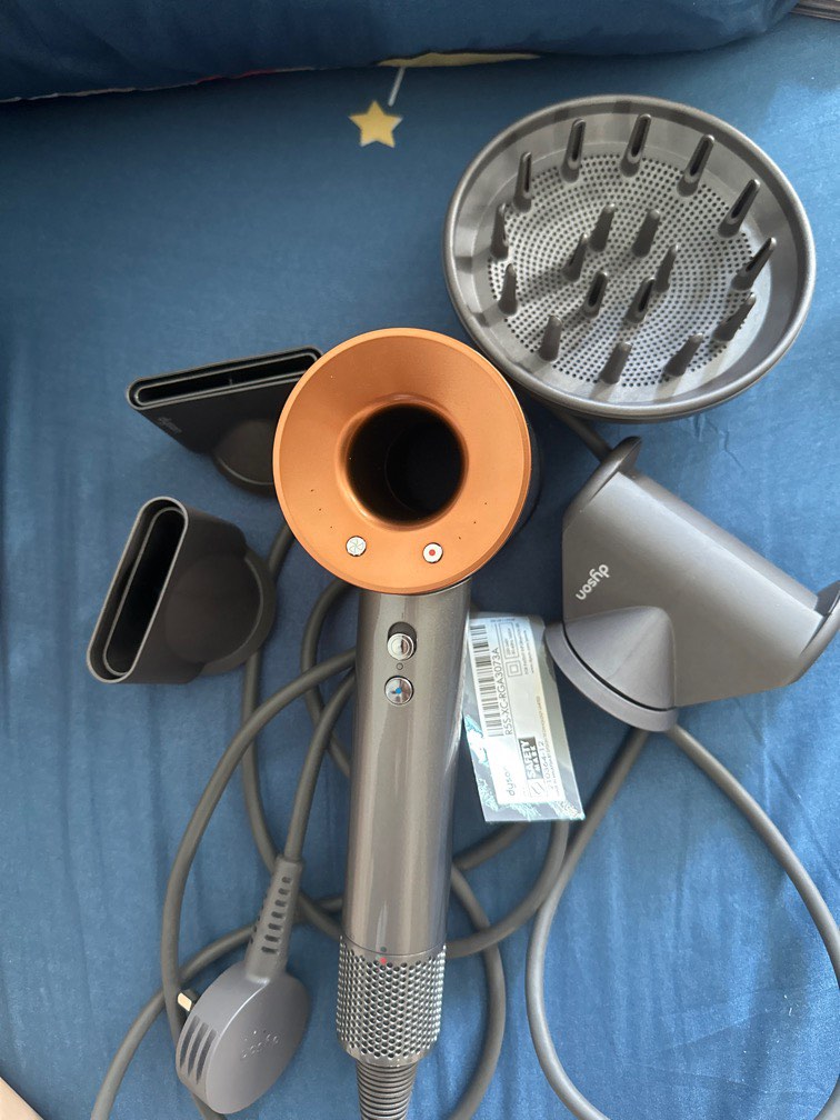 Dyson Hair Dryer, Beauty & Personal Care, Hair on Carousell